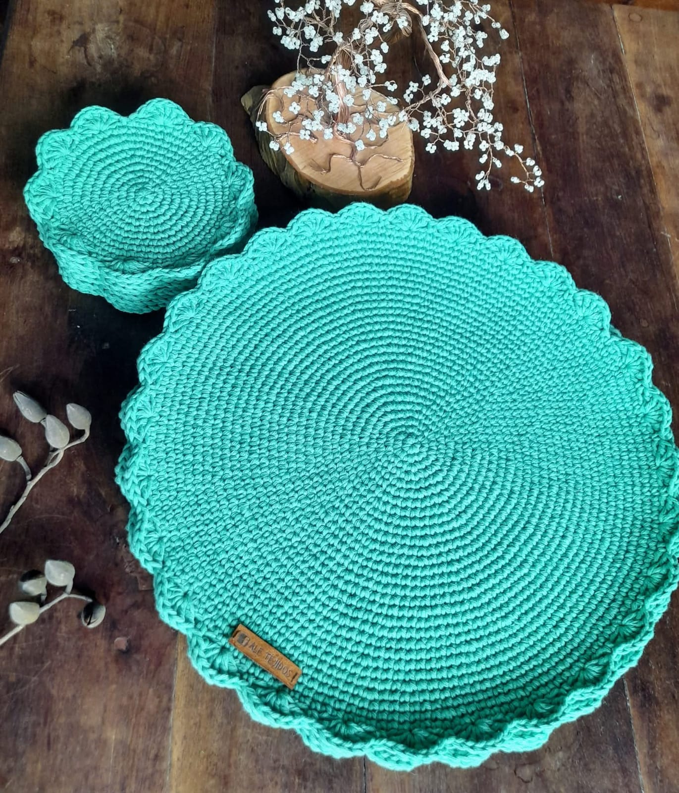 Ale Tejidos — Individual redondo y posavasos en verde menta